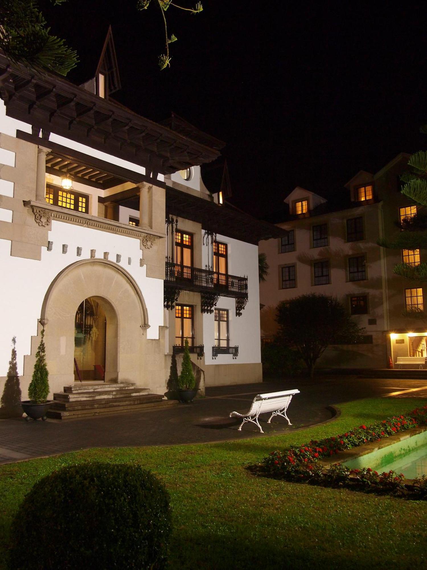Palacio Arias Navia Zewnętrze zdjęcie