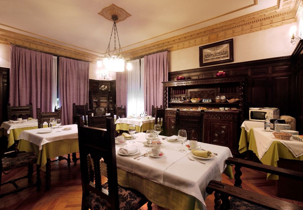 Palacio Arias Navia Restauracja zdjęcie