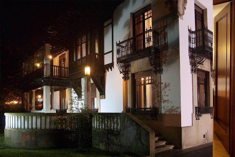 Palacio Arias Navia Zewnętrze zdjęcie